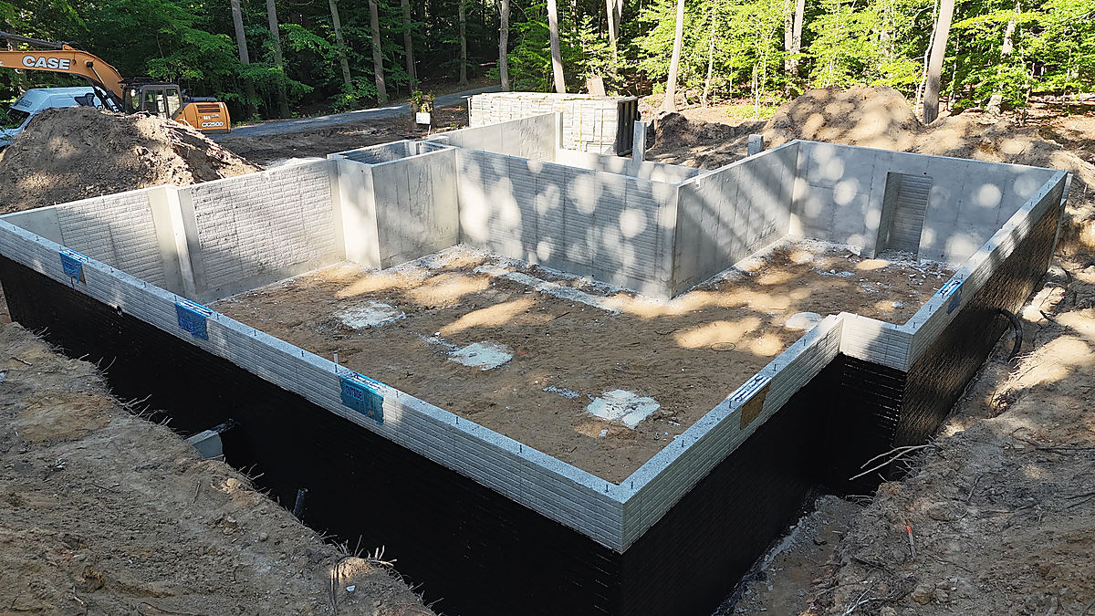 Under construction in Cordova: the foundation from above