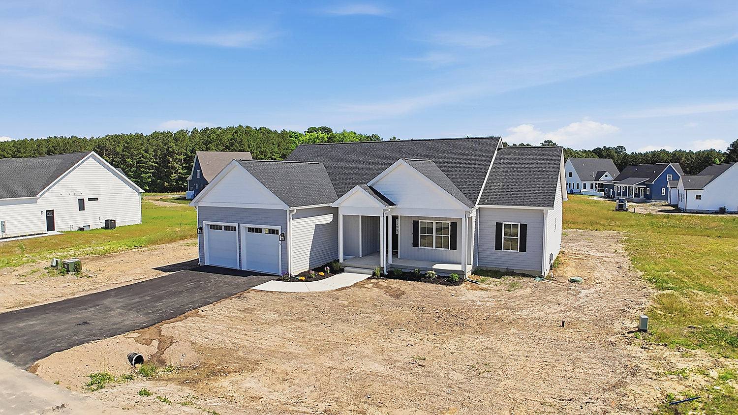 Aerial view of 5 Seattle Slew Lane on its lot